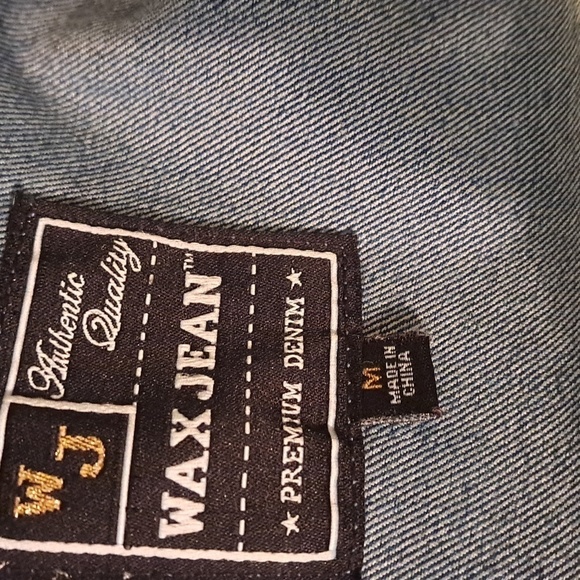 Wax Jean Upscaled Jean Jacket With Hand Painted Peace Sign And Crocheted Accents - Picture 6 of 7